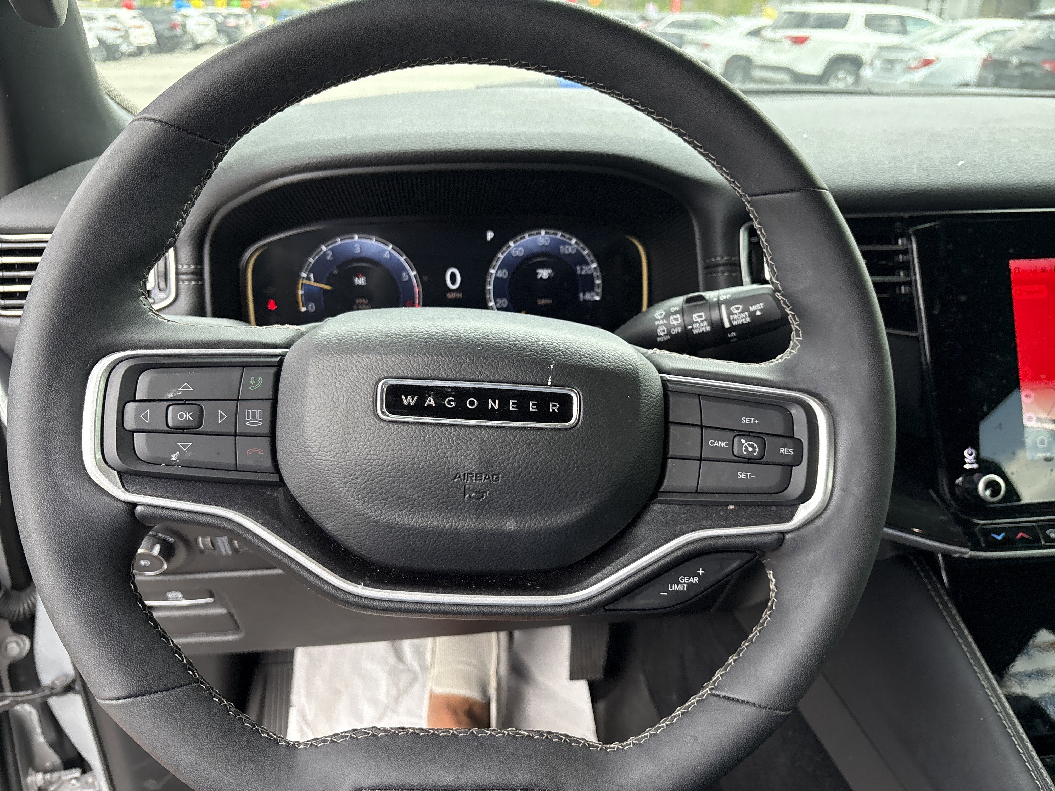 2024 Jeep Wagoneer Base