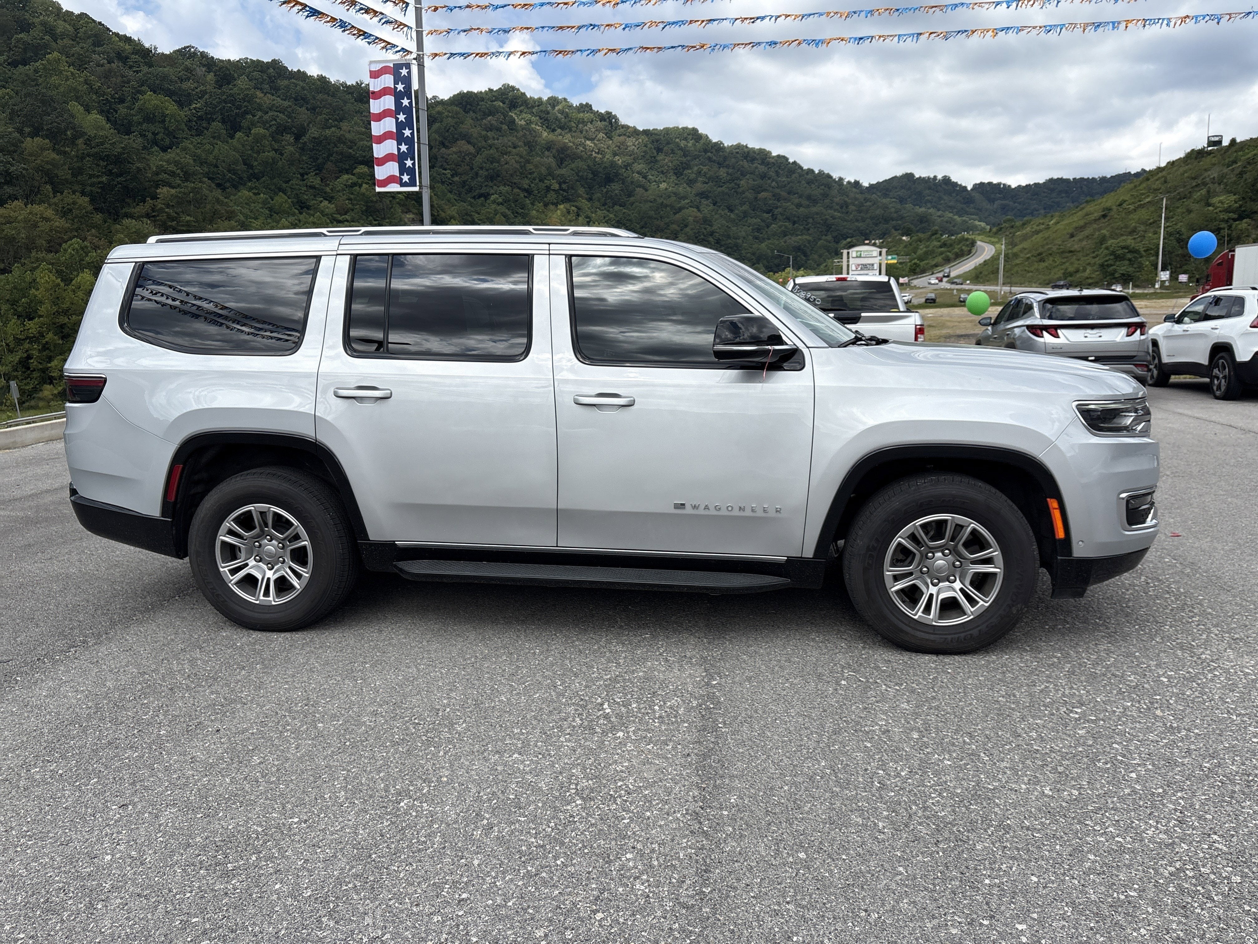 2024 Jeep Wagoneer Base