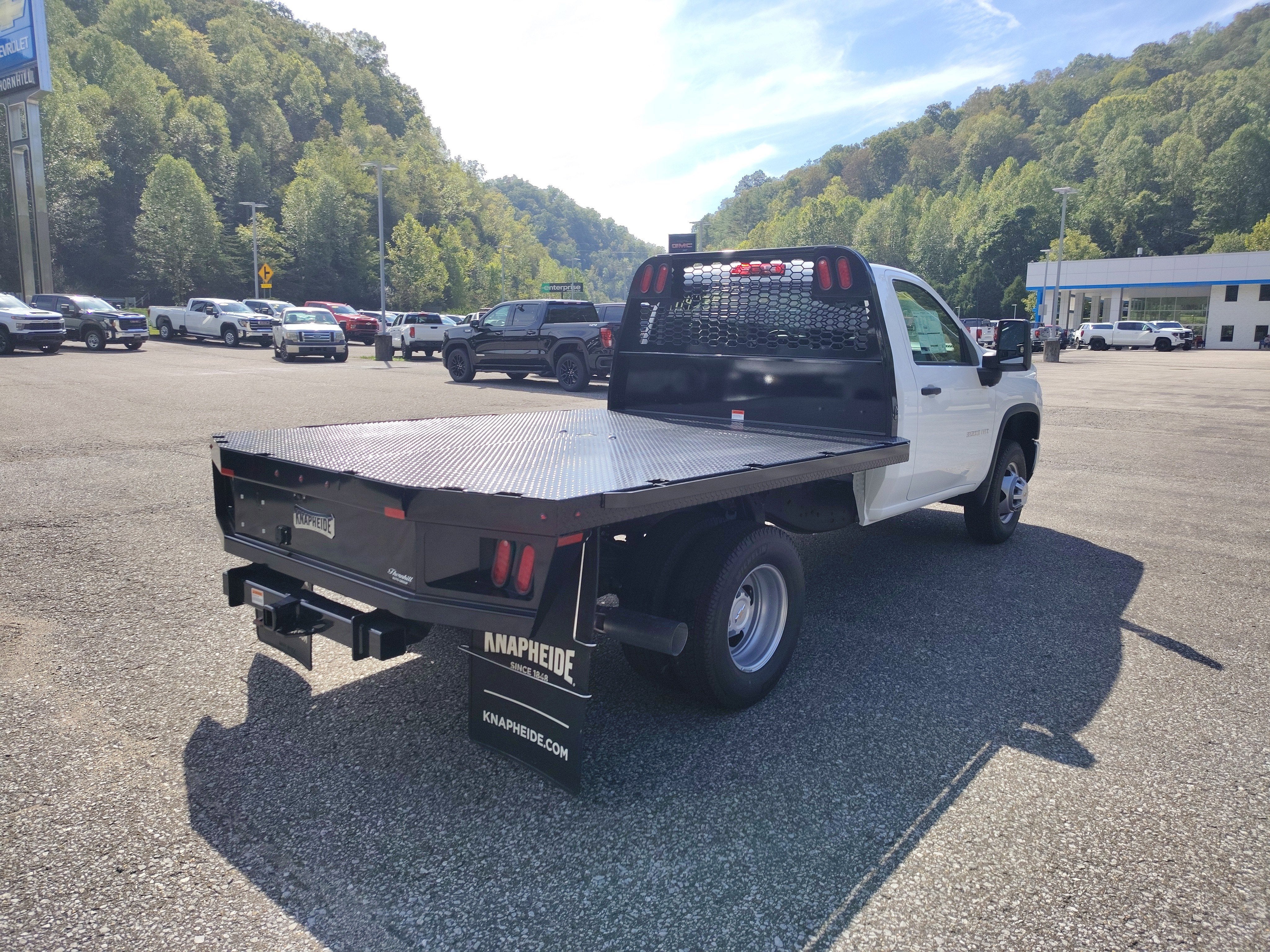 2025 Chevrolet Silverado 3500 HD Chassis Cab Work Truck