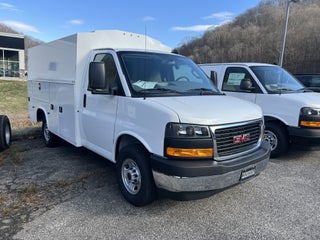 2025 GMC Savana Cutaway 3500 1WT