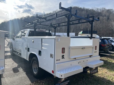 2025 GMC Sierra 3500 HD Chassis Cab Pro