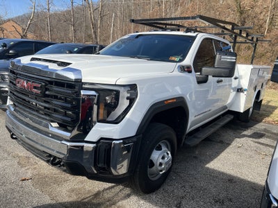 2025 GMC Sierra 3500 HD Chassis Cab Pro
