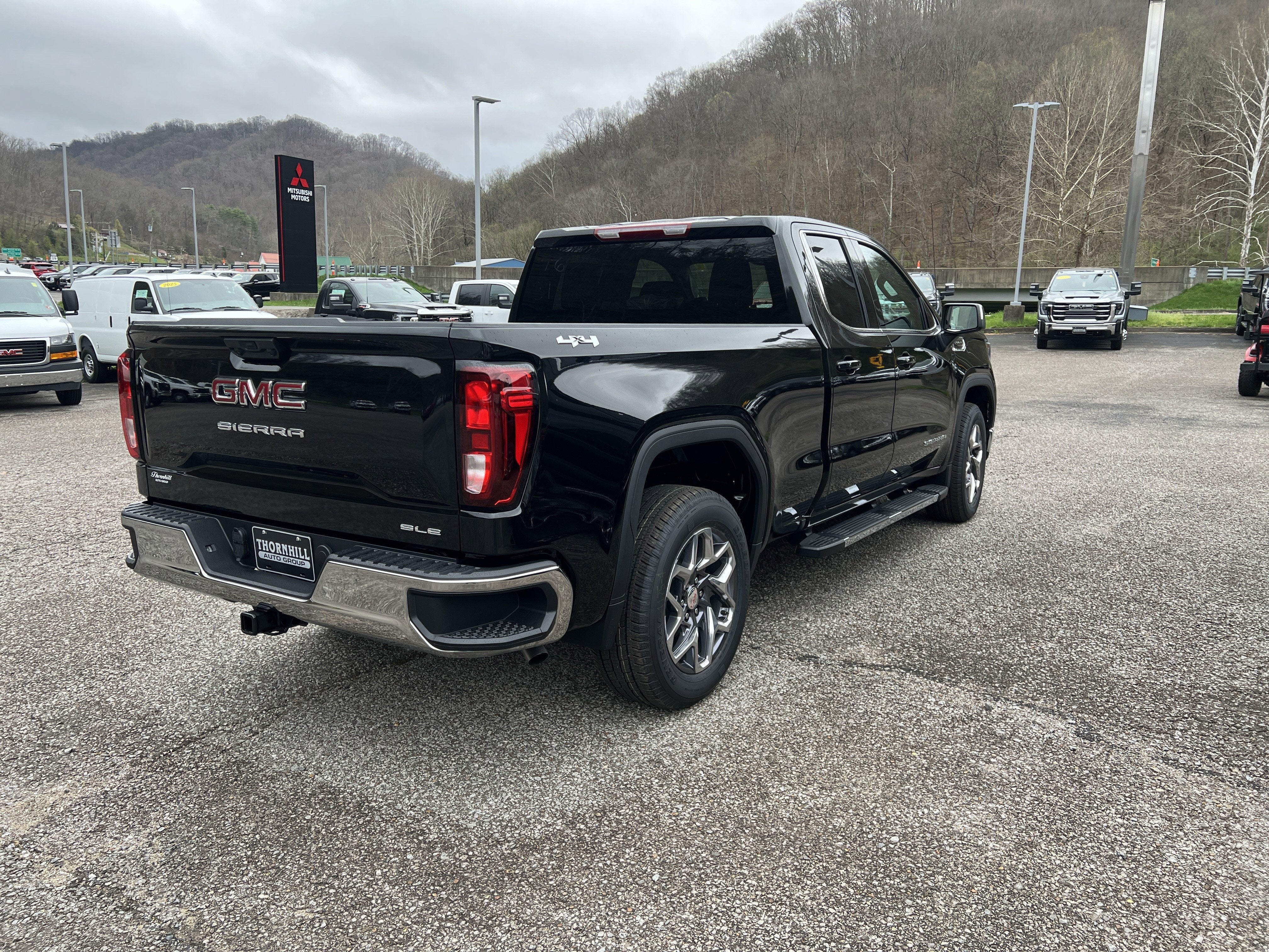2026 GMC Sierra 1500 SLE