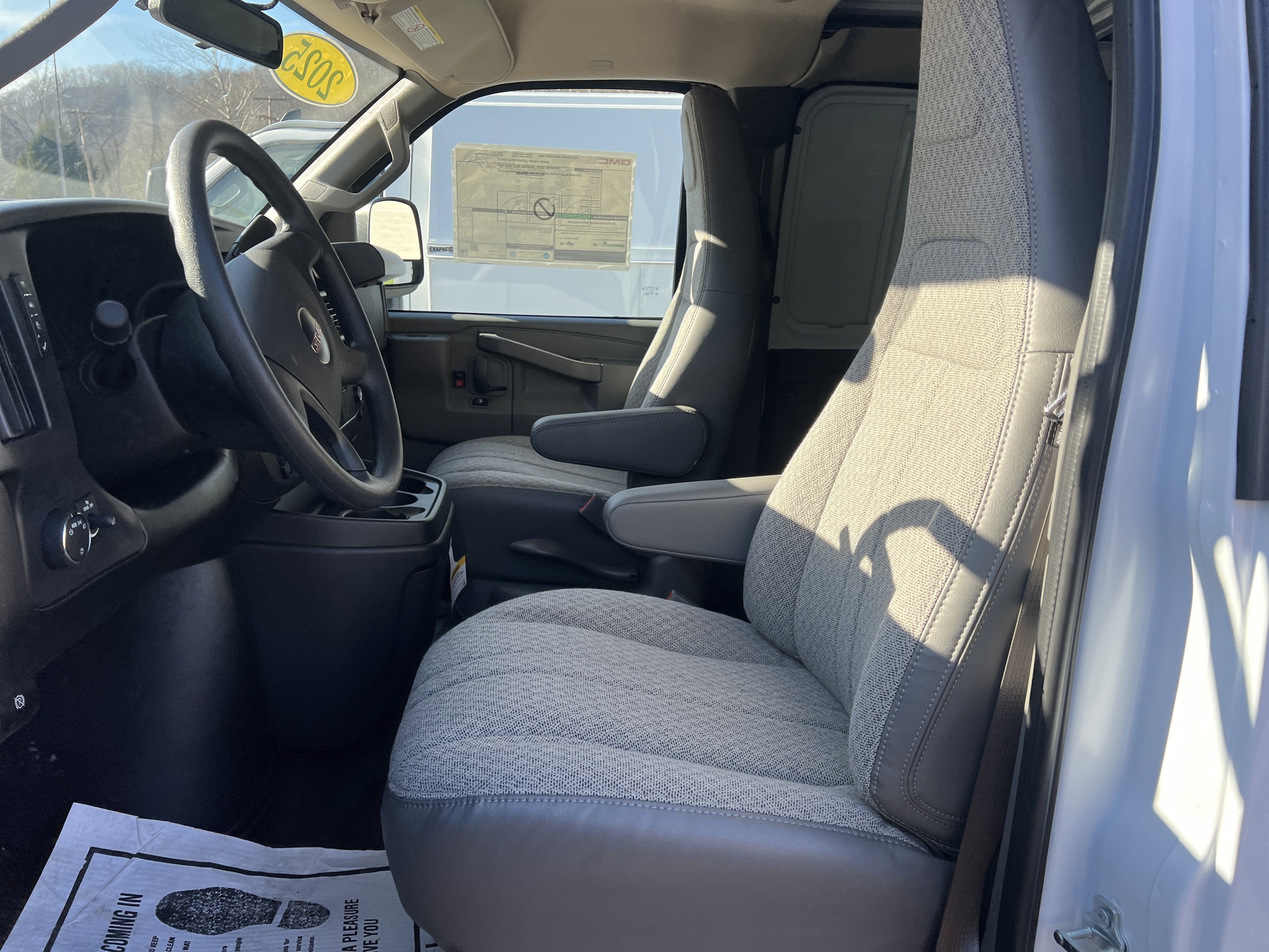 2025 GMC Savana Cargo Work Van