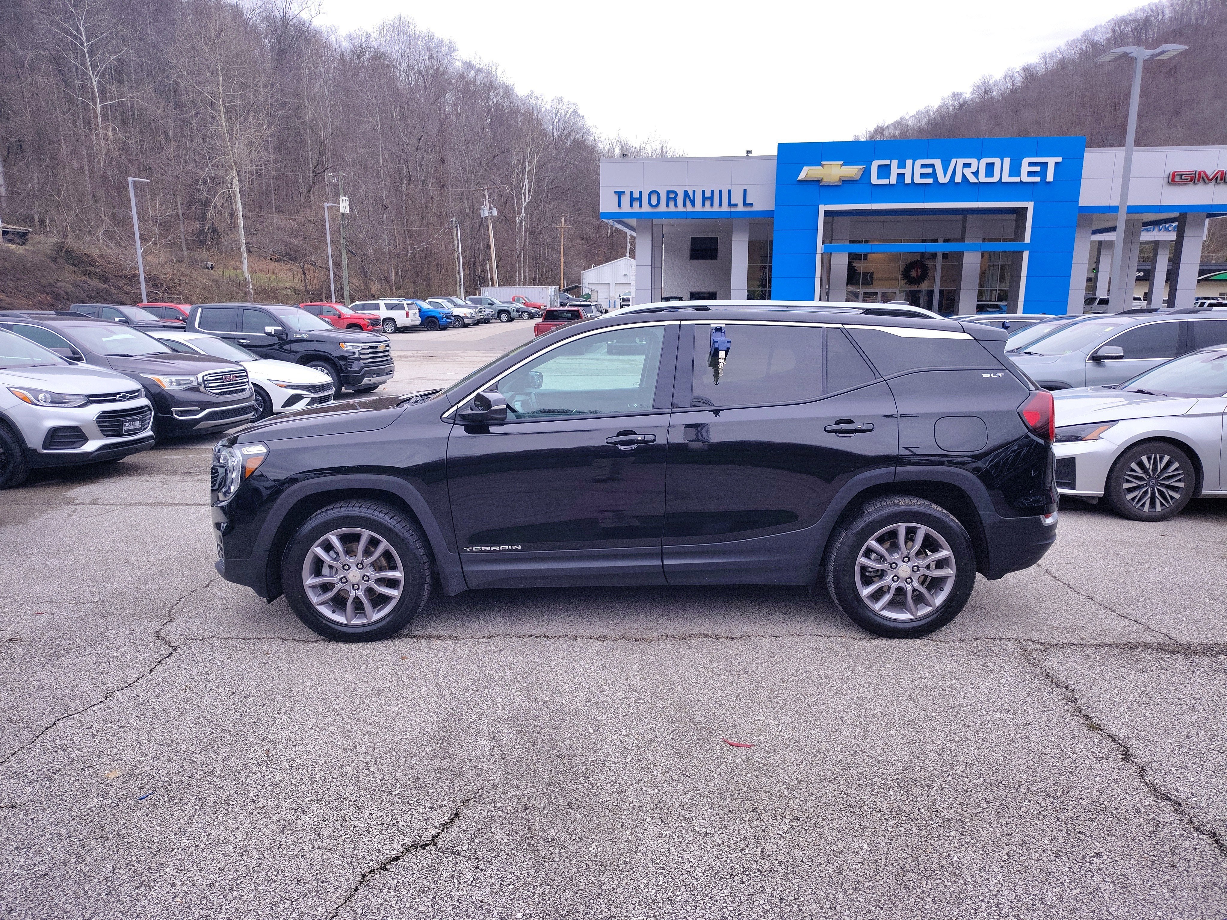 2023 GMC Terrain SLT