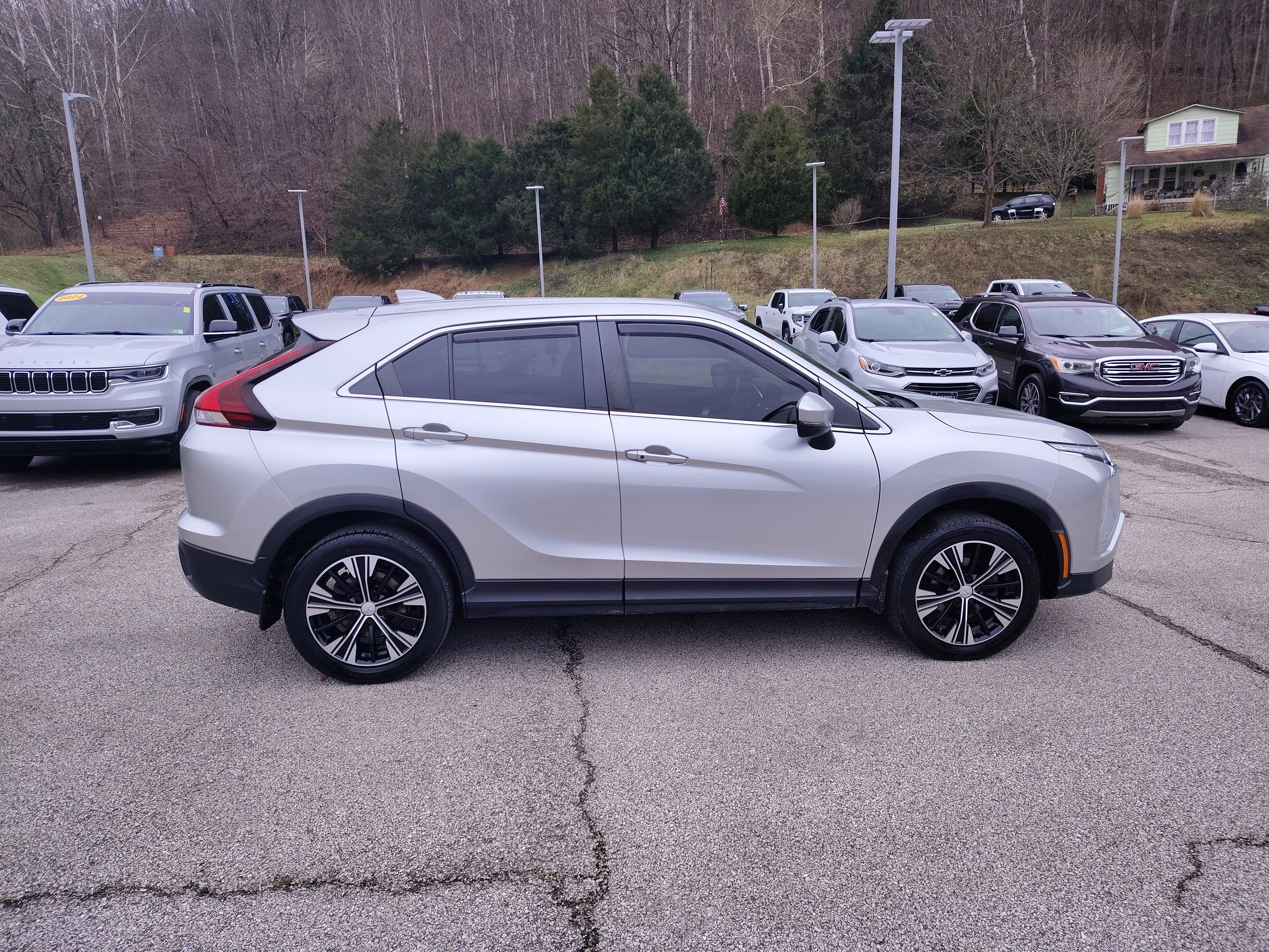 2022 Mitsubishi Eclipse Cross SE