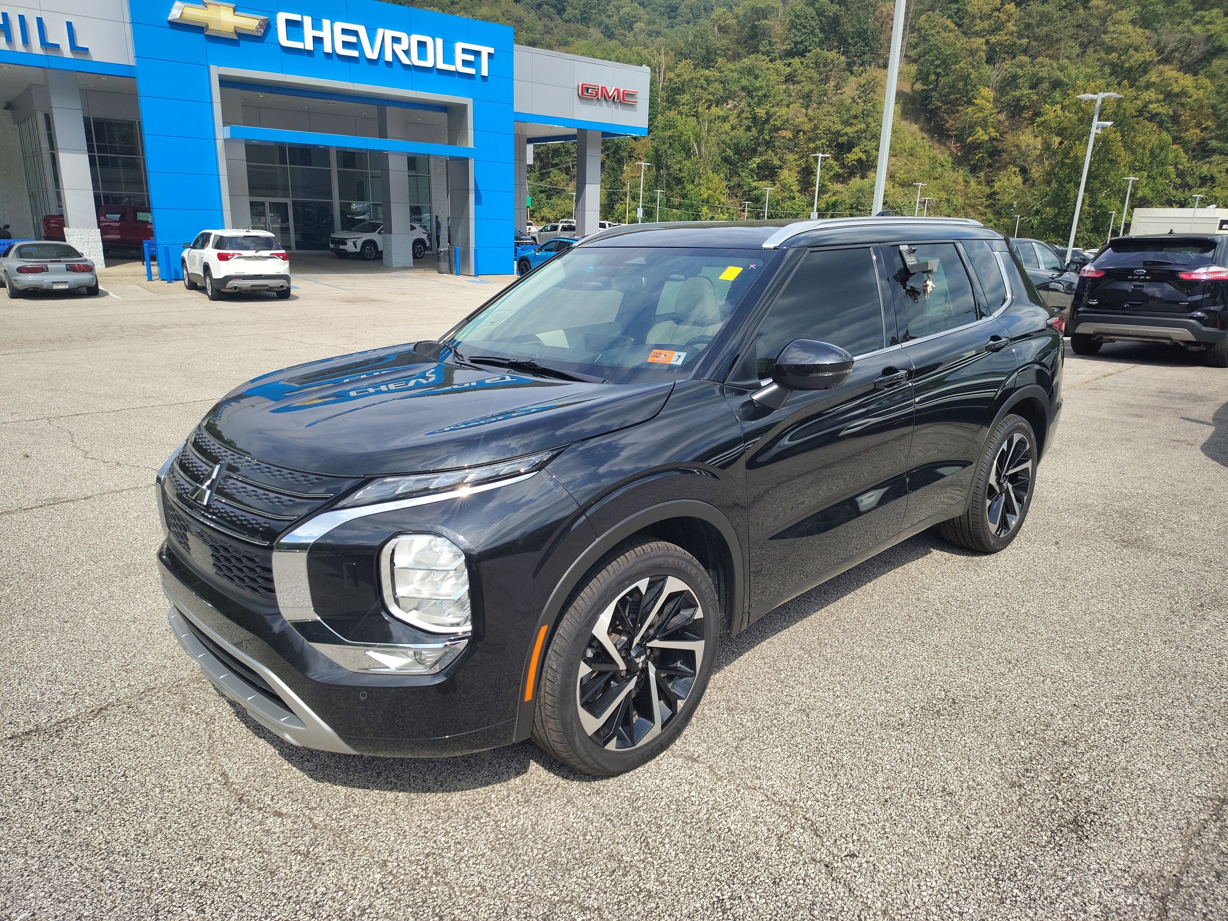 2023 Mitsubishi Outlander SEL