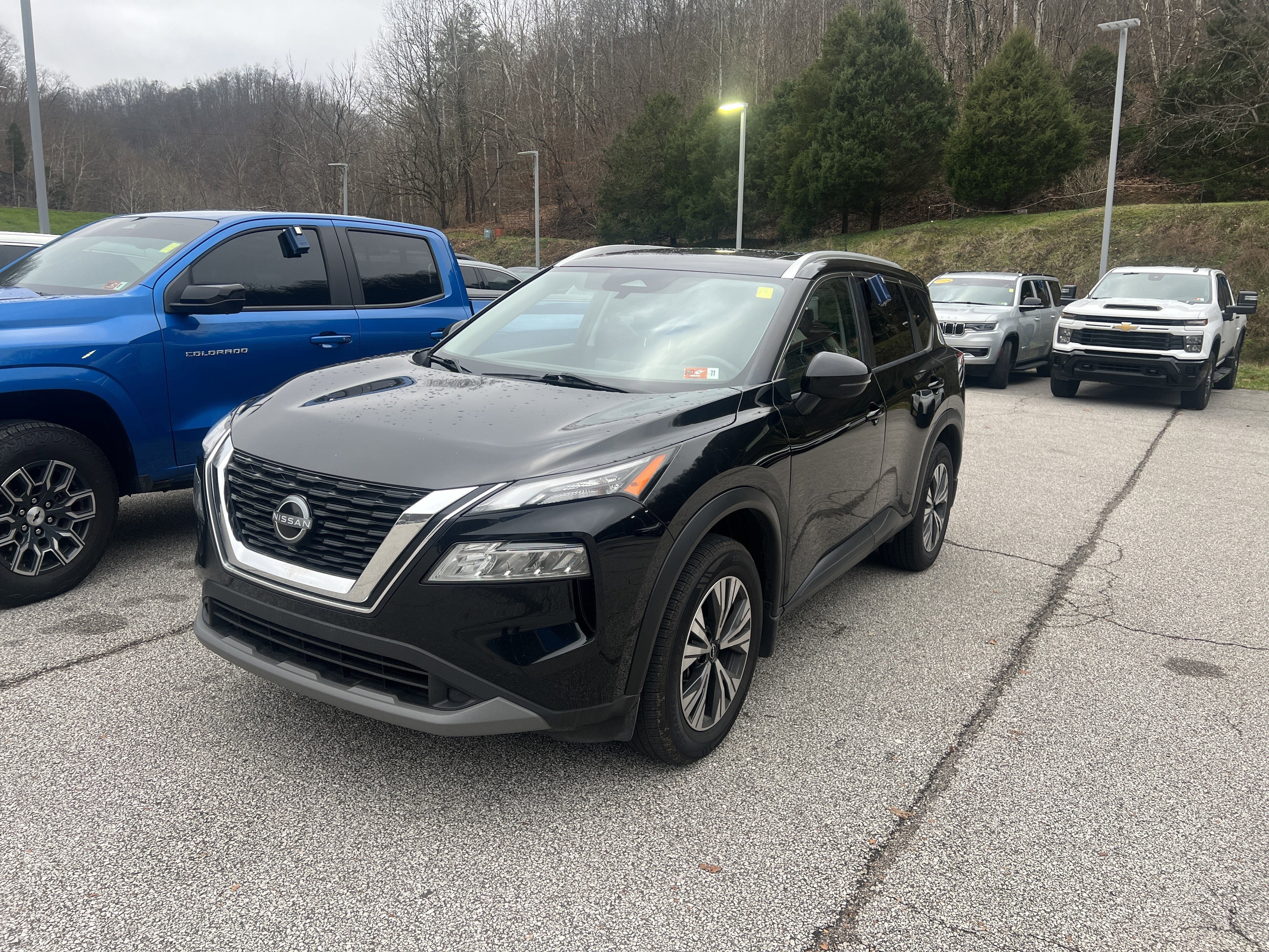 2022 Nissan Rogue SV