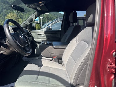 2021 RAM 1500 Big Horn Crew Cab 4x4 5'7" Box