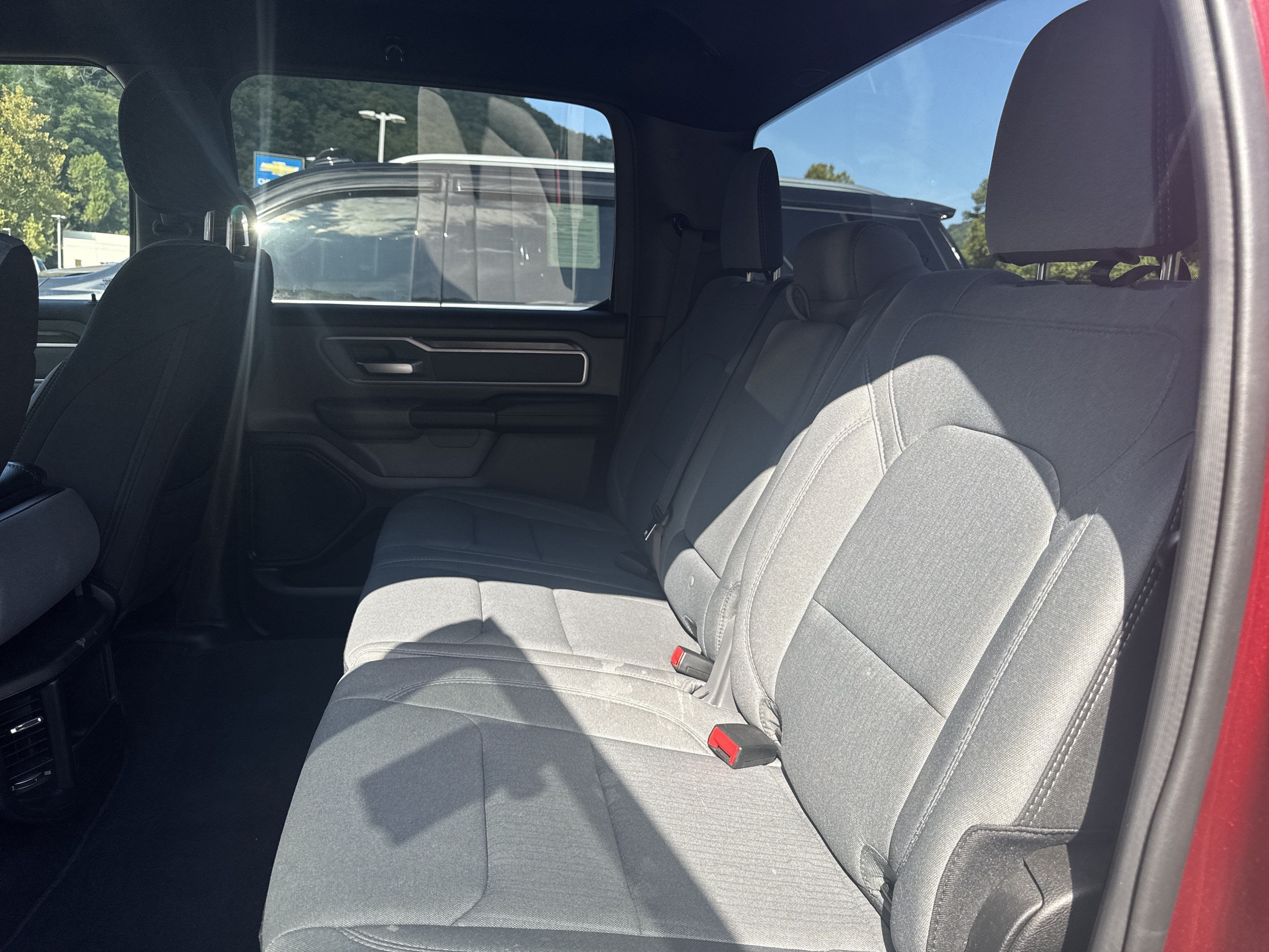 2021 RAM 1500 Big Horn Crew Cab 4x4 5'7" Box