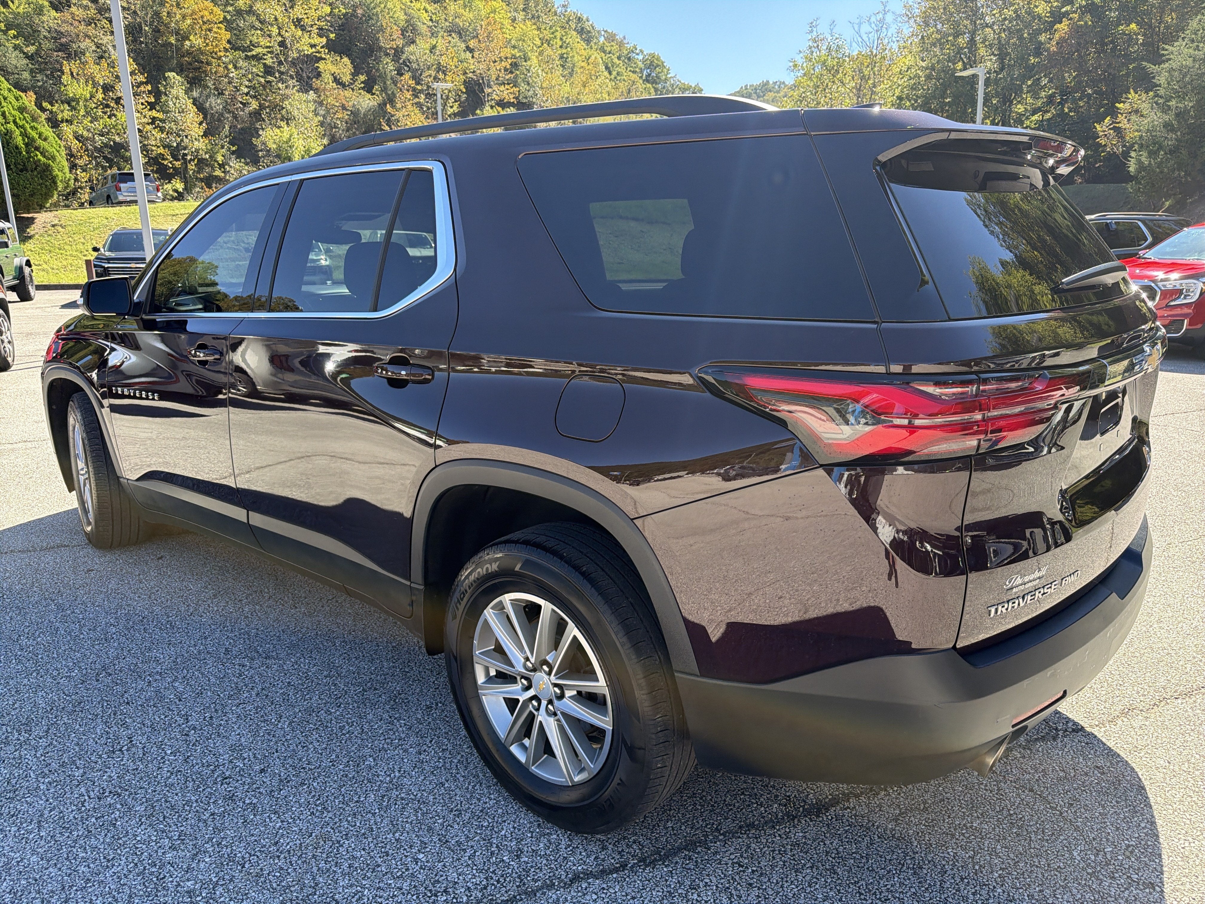 2023 Chevrolet Traverse LT Cloth