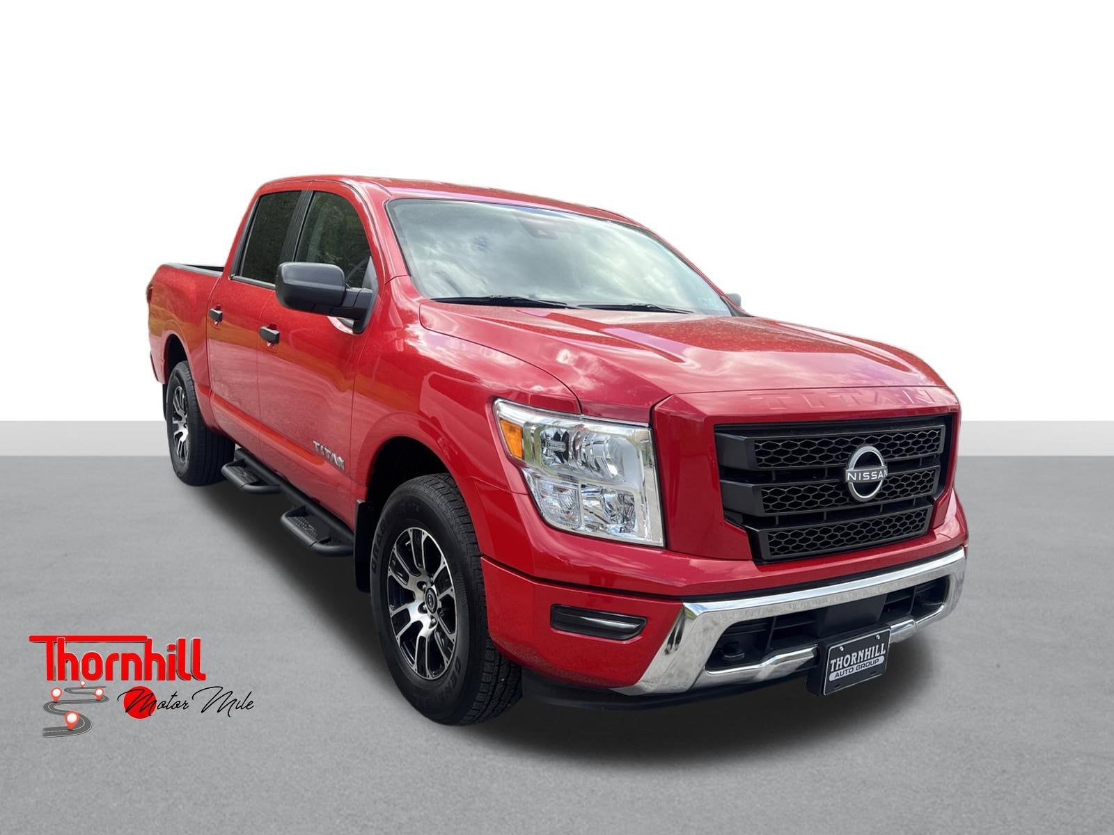 2024 Nissan Titan SV 4X4 Crew Cab's photo