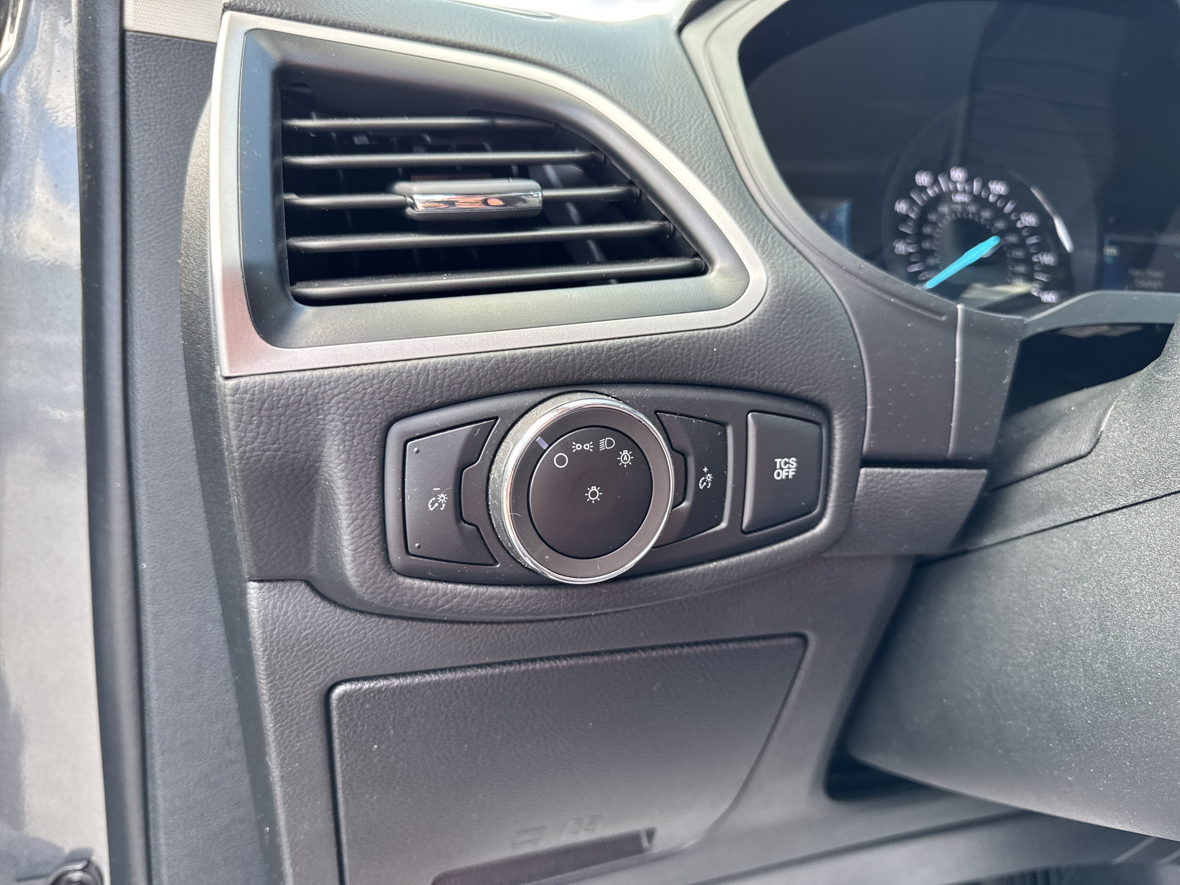2024 Ford Edge SE