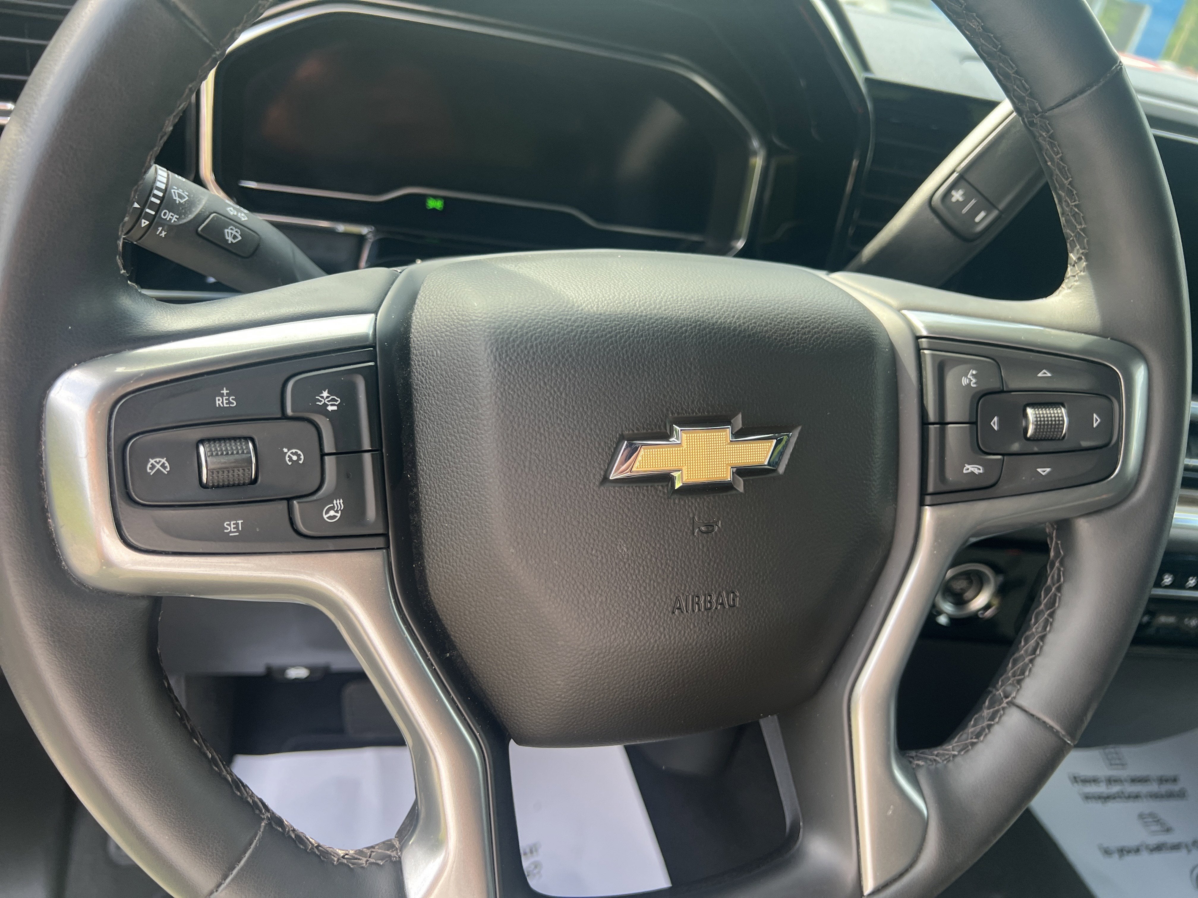 2023 Chevrolet Silverado 1500 LT (2FL)