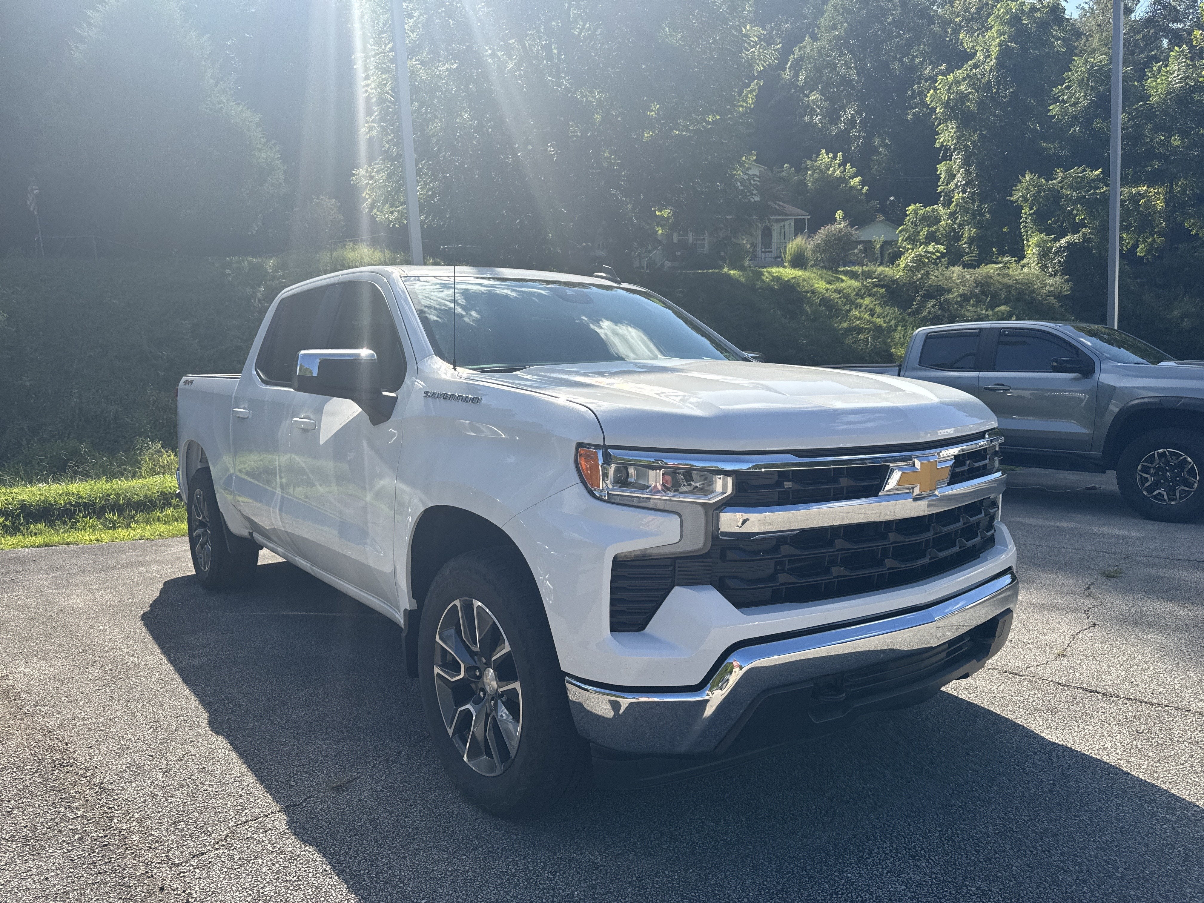 2023 Chevrolet Silverado 1500 LT (2FL)