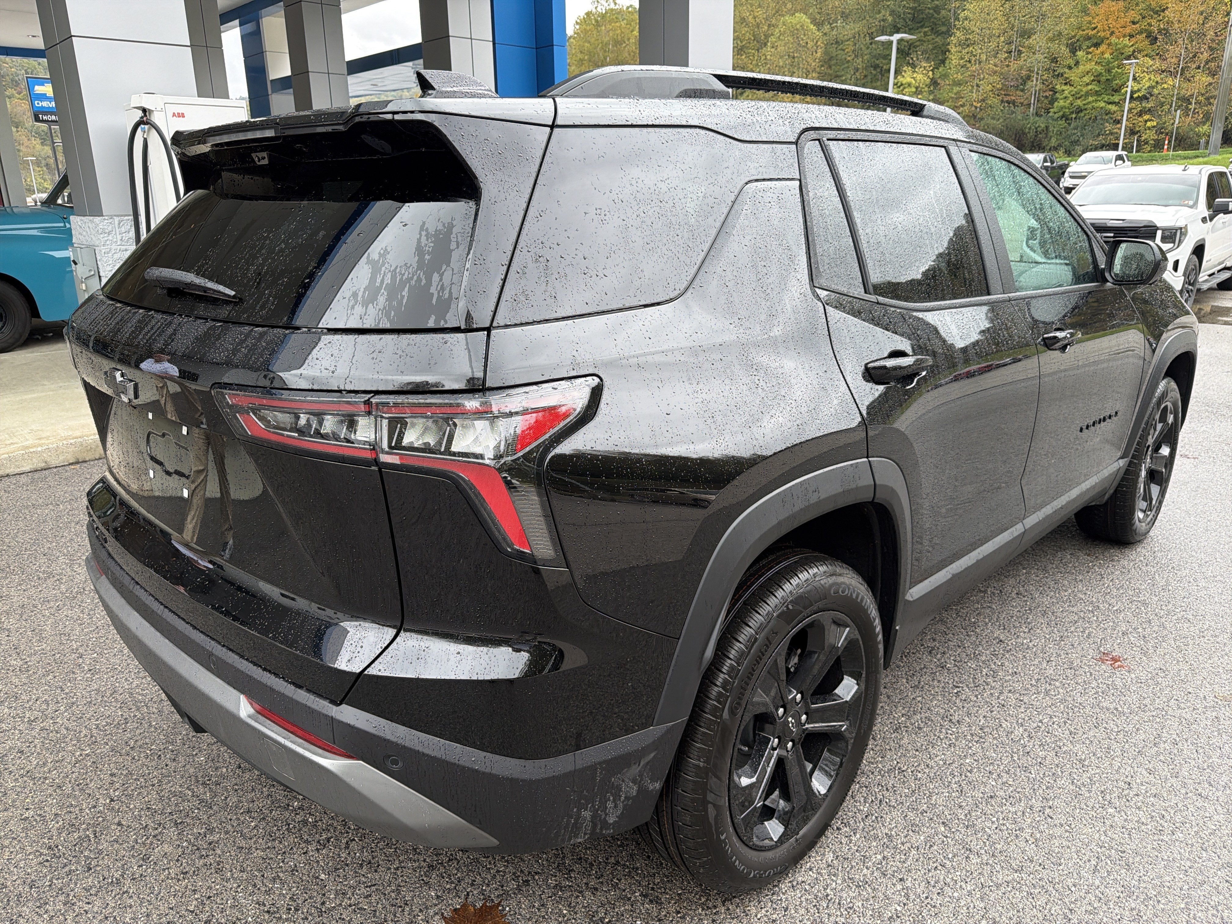 2027 Chevrolet Equinox LT - Photo 10