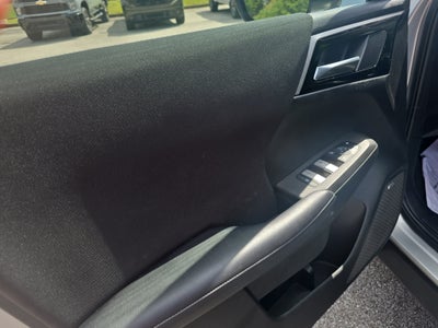 2025 Mitsubishi Outlander ES