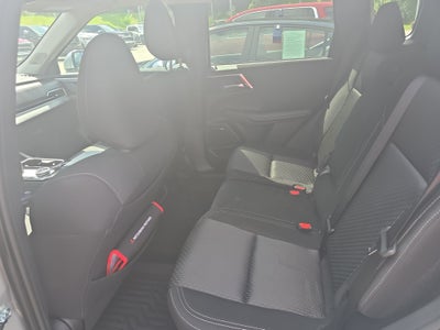2025 Mitsubishi Outlander ES