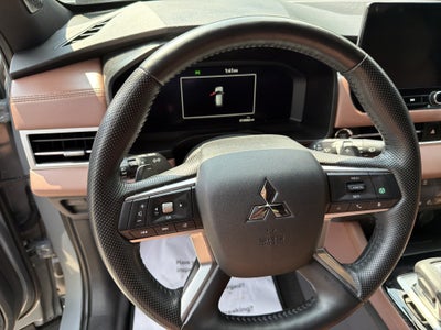 2025 Mitsubishi Outlander SEL